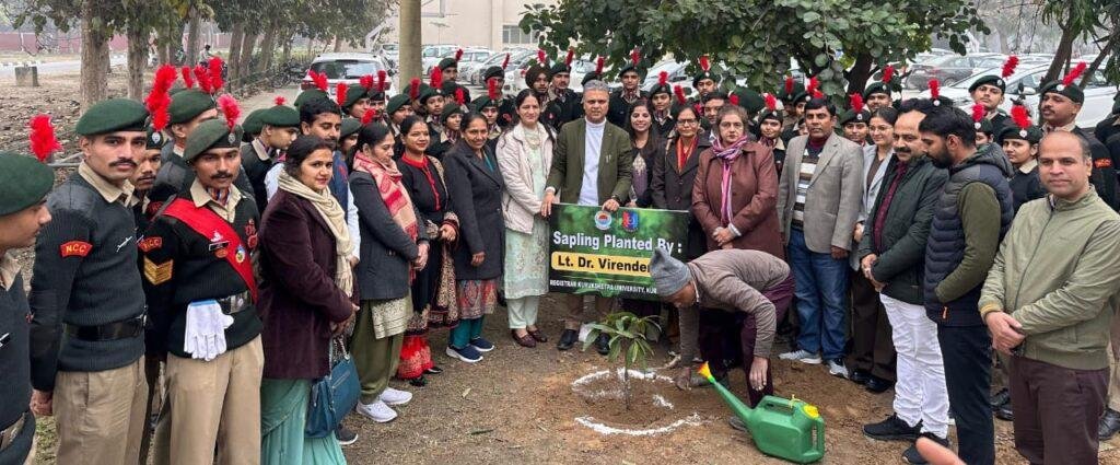 संतुलित पर्यावरण पर हमारा भविष्य आधारित : डॉ. वीरेन्द्र पाल