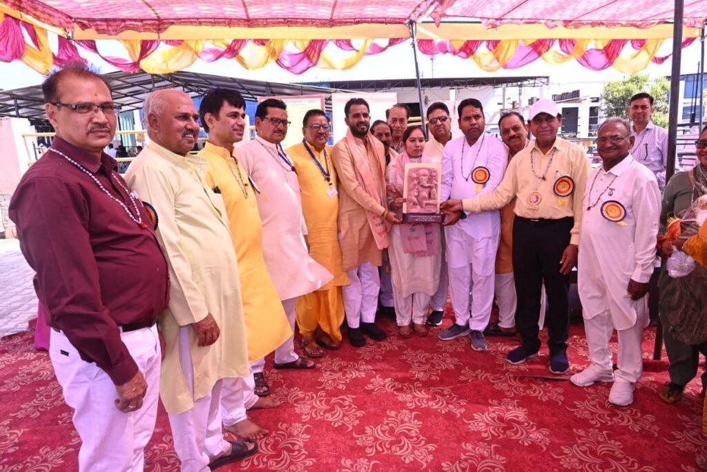 श्री महादेव गौशाला में धूम धाम से स्वागत हुआ नव सम्वत का