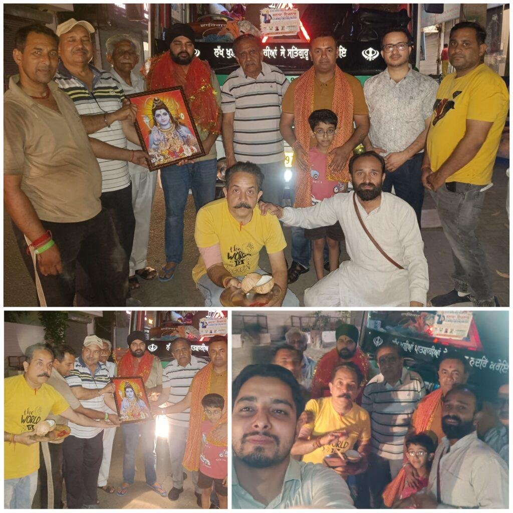 एक प्रयास वेलफेयर सोसाइटी द्वारा फिरोजपुर से देवभूमि हरिद्वार,ऋषिकेश धाम के दर्शन हेतु बस यात्रा की गई रवाना