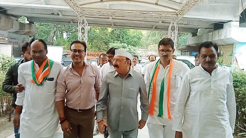 रायबरेली। पूर्व प्रधानमंत्री स्व. राजीव गांधी की पुण्यतिथि पर आयोजित हुआ निःशुल्क स्वांस शिविर