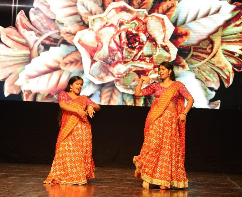 टेक्नोकल्चर फेस्ट एक्सेल्सियर एकल गायन प्रतियोगिता में मोहित भारद्वाज प्रथम