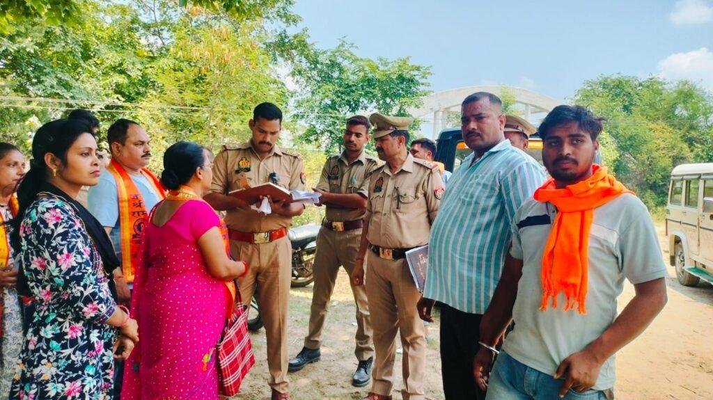 भांखड़ा नदी के पास दर्जन भर गोवंश अवशेष मिलने पर हिन्दू संगठन भड़के