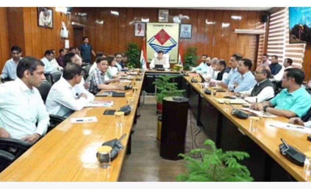 उत्तराखंड: प्रदेश में त्रिस्तरीय पंचायत चुनाव को लेकर राजनीतिक सरगर्मियां तेज़