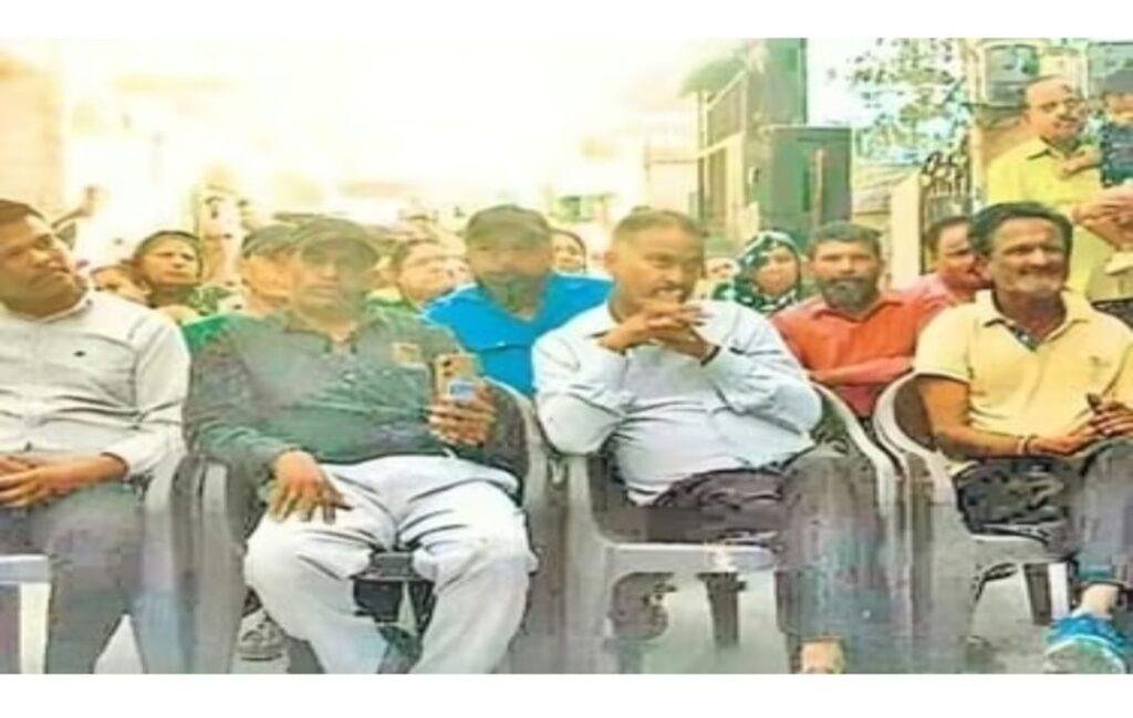 देहरादून की इस बस्ती के लोगों से क्यों मांगे गए घरों के कागज़? नगर निगम ने भी भेजा नोटिस