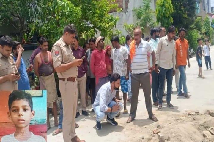 तीन दिन से लापता मासूम का शव मिला सीवर लाइन में, प्रशासन पर लापरवाही का आरोप