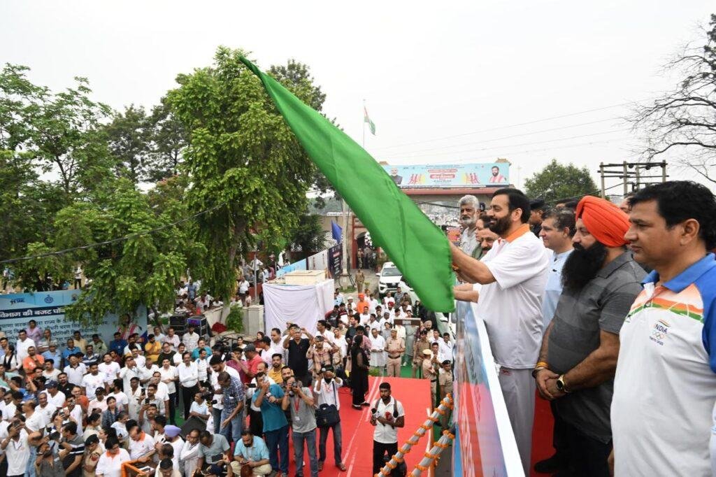 प्रदेश को योग युक्त, नशा मुक्त बनाने के लिए योग मैराथन बनी एक संकल्प यात्रा : नायब सिंह सैनी