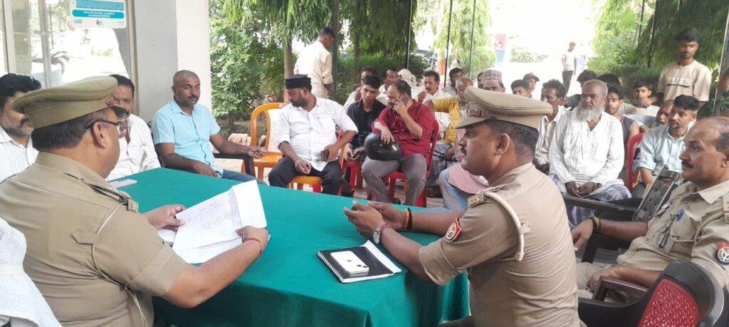 मोहर्रम पर्व को लेकर ताजियेदारों के साथ शांति समिति की बैठक