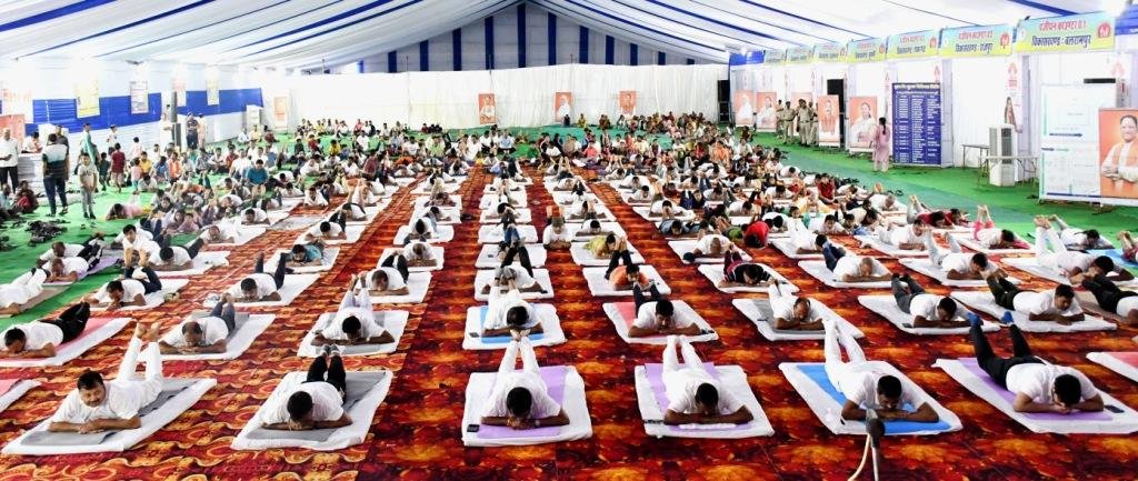 ‘‘योगः एक पृथ्वी एक स्वास्थ्य के लिए योग’’ की थीम पर मनाया गया अंतर्राष्ट्रीय योग दिवस
