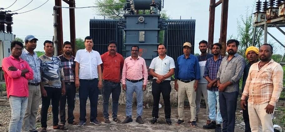 पिपरिया सब स्टेशन में 05 एम.व्ही.ए. का पॉवर ट्रांसफार्मर को किया गया क्रियाशील