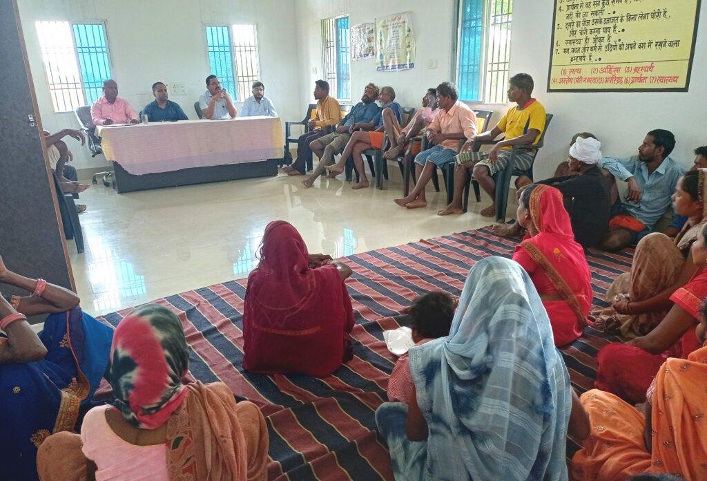 तंजरा में मनरेगा श्रमिक परिवार की महिलाओं को मिला पशुपालन का प्रशिक्षण, लखपति दीदी बनाने की पहल तेज