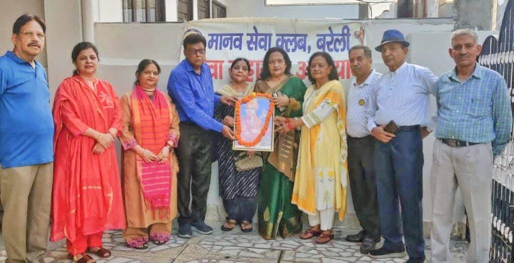 मानव सेवा क्लब के तत्वावधान में पुण्य तिथि पर विवेकानंद को किया याद
