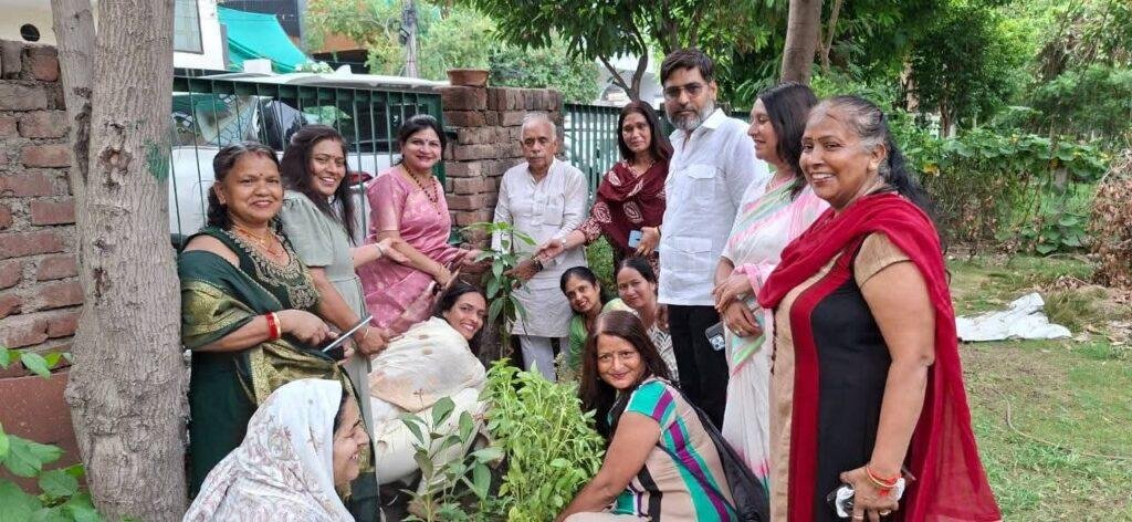 बल्लबगढ़ सेक्टर 3 की ग्रीन बैल्ट में किया गया पौधारोपण
