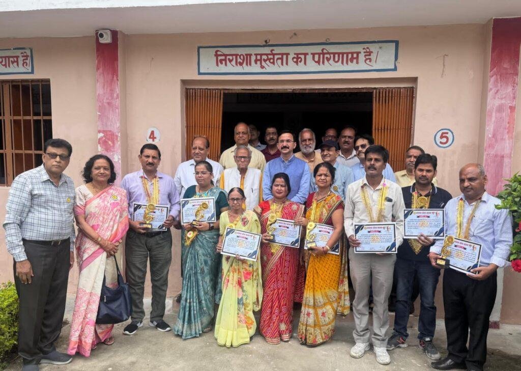 गुरु पूर्णिमा पर गुरुओं को मिला गुरु एन. एल.शर्मा सम्मान