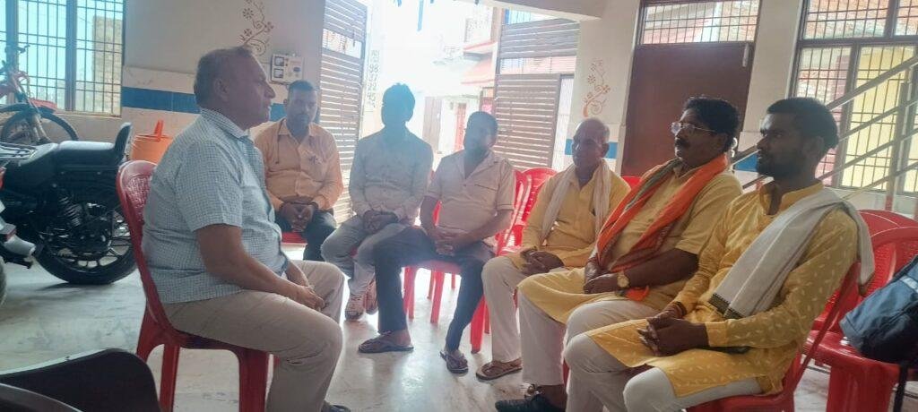 ब्राह्मण स्वयं सेवक संघ द्वारा ग्राम धनेली पूर्वी में एक भव्य कार्यक्रम का आयोजन किया गया जिसमें नवनियुक्त पदाधिकारियों की हुई नियुक्तियाँ