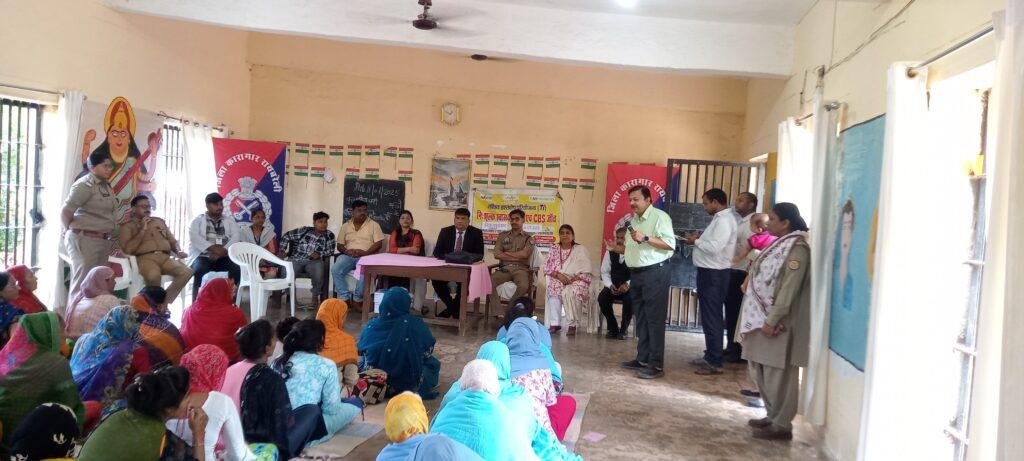 सचिव जिला विधिक सेवा प्राधिकरण द्वारा किया गया जिला कारागार का निरीक्षण