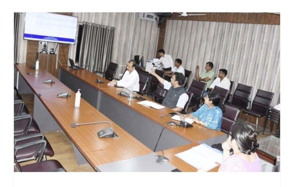 उत्तराखंड पंचायत चुनाव: 4610 कर्मियों के साथ पंचायत चुनाव की रणभूमि तैयार, मतदान दलों का हुआ गठन