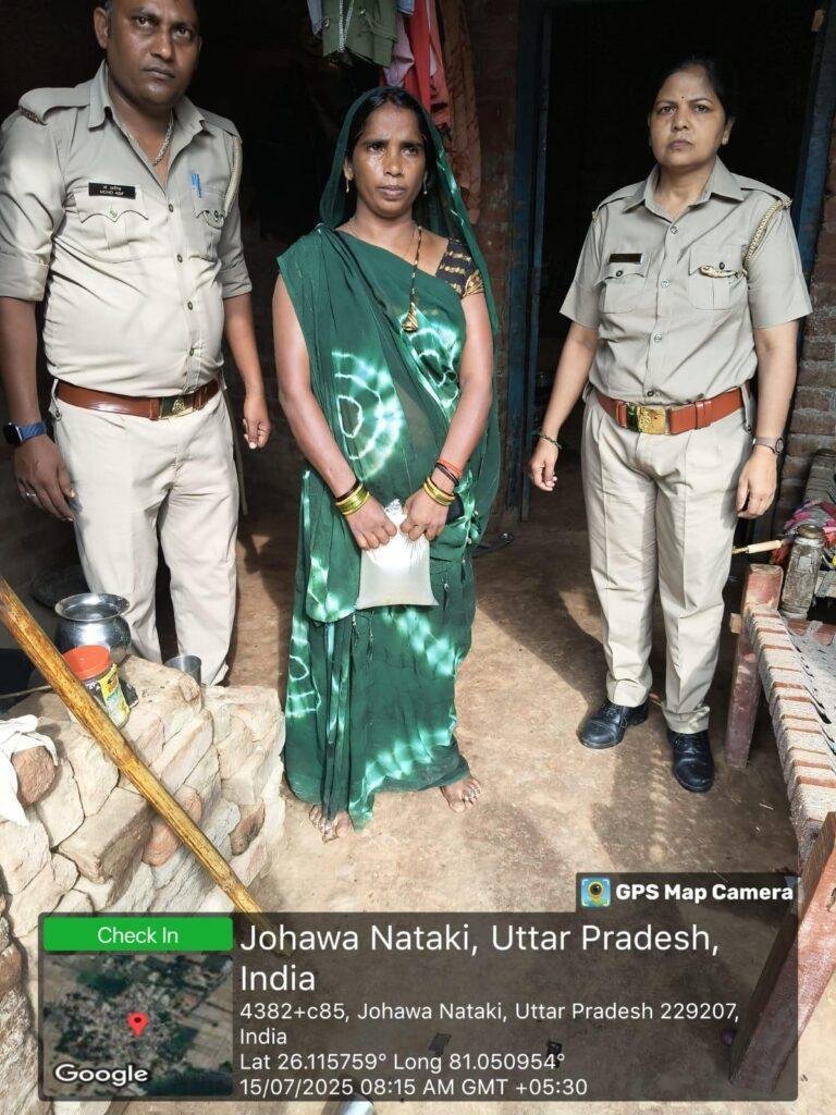 आबकारी विभाग की टीम ने डाला छापा, कच्ची शराब के साथ एक महिला गिरफ्तार