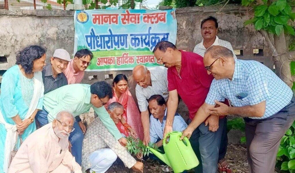 पौधे ईश्वर का रूप हैं इनकी पूजा करें :सुरेन्द्र बीनू सिन्हा