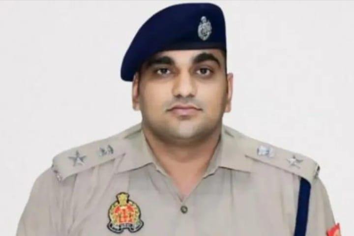 वरिष्ठ पुलिस अधीक्षक, बरेली द्वारा आरक्षी 59 स0पु0 हरपाल सिंह नियुक्ति- रिजर्व पुलिस लाईन, बरेली के विरूद्ध गम्भीर आरोप संज्ञान में आने पर किया गया निलम्बित
