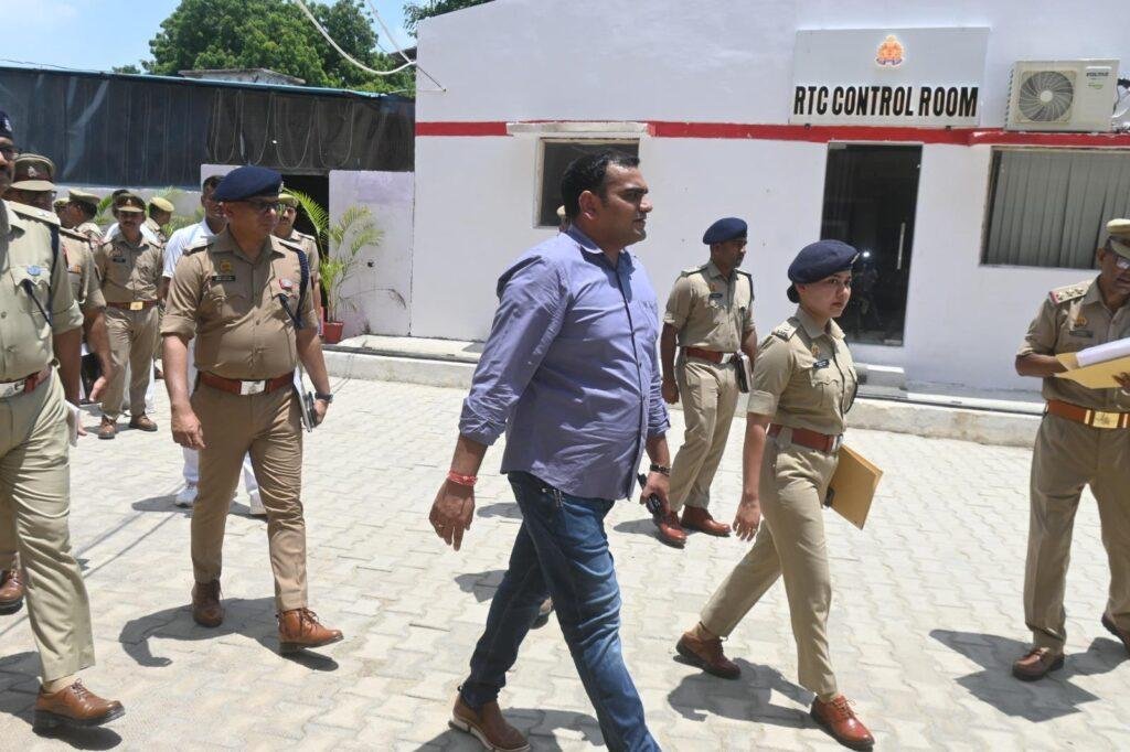 वरिष्ठ पुलिस अधीक्षक द्वारा पुलिस लाइन स्थित लाइब्रेरी, आरटीसी कन्ट्रोल रूम, रिक्रूट पुलिसकर्मियों के लिए उपलब्ध आवश्यक संसाधनों, मूलभूत सुविधाओं का निरीक्षण कर की गई आरटीसी व बजट गोष्ठी