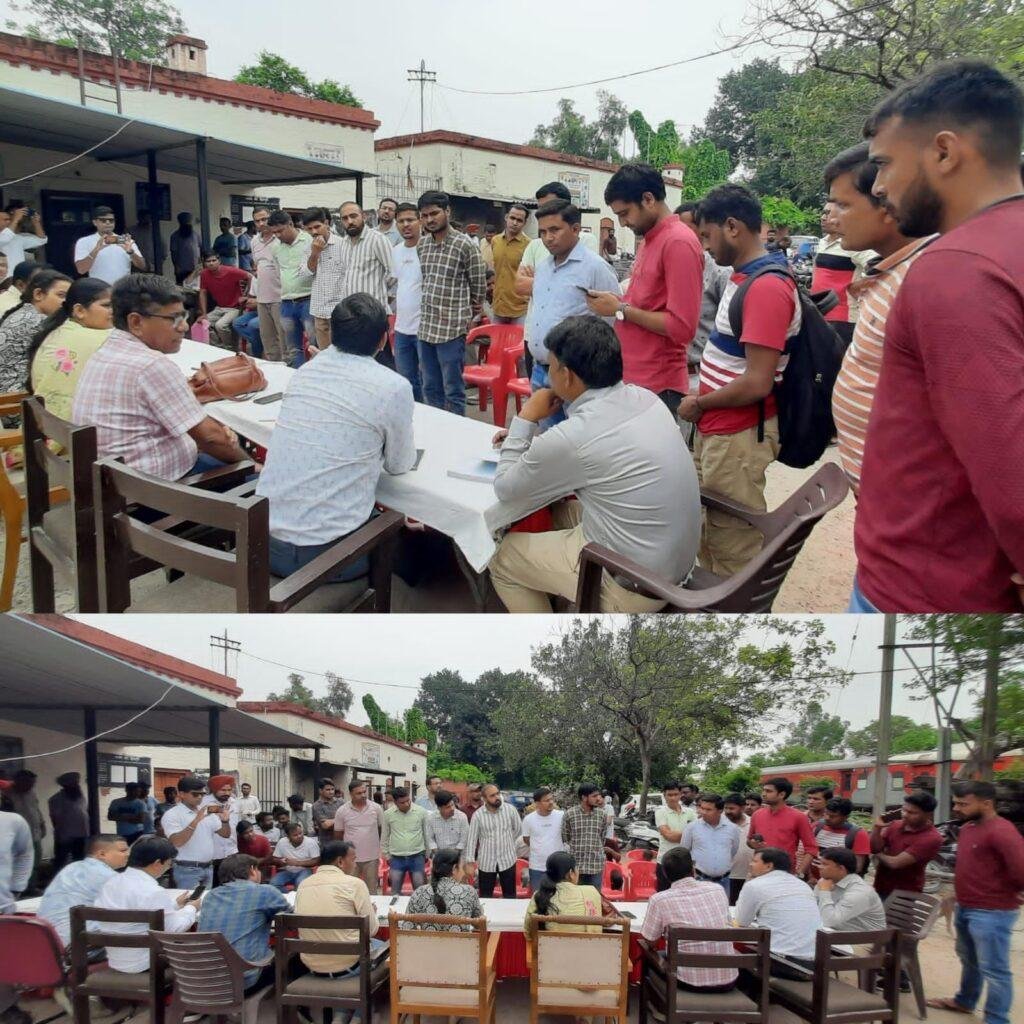 “रेलवे कॉलोनी एवं क्वार्टरों के रख-रखाव संबंधी समस्याओं के निवारण हेतु फिरोजपुर कैंट स्टेशन पर शिकायत निवारण शिविर का आयोजन।