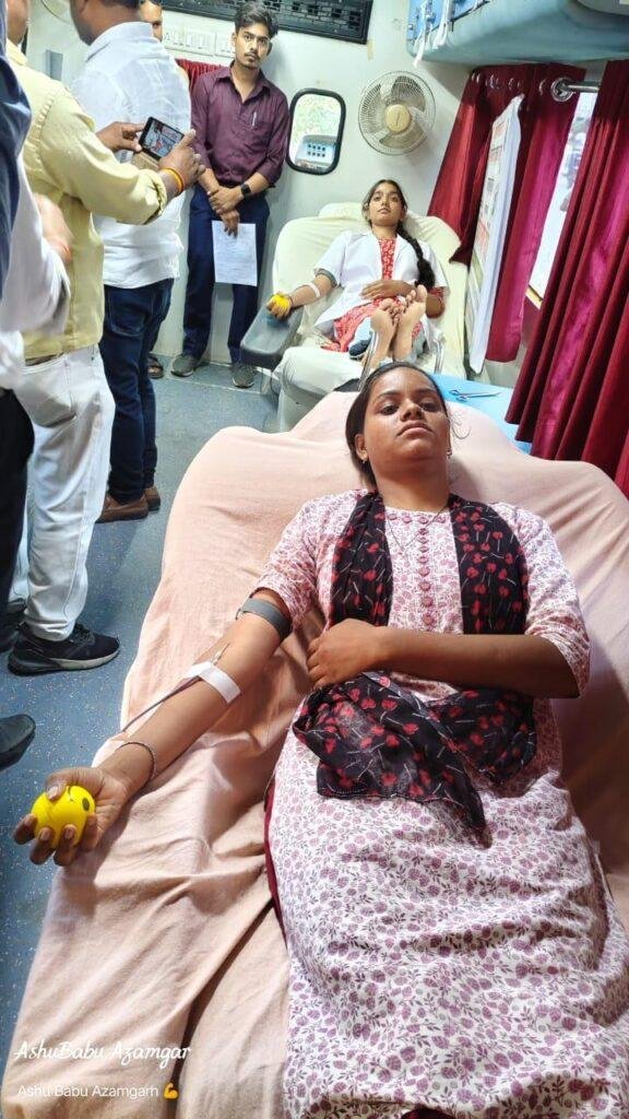 बिलरियागंज बाजार में स्वैच्छिक रक्तदान