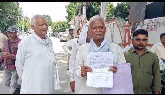 गांव में स्मैक तस्करी का बना अड्डा , ग्रामीणों ने की कार्रवाई की मांग