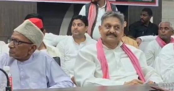 आरक्षण व संविधान मांन के दिवस पर समाजवादी पार्टी ने 2027 चुनाव के लिए कसी कमर