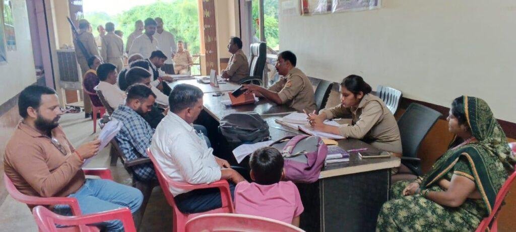 समाधान दिवस पर पड़े सात प्रार्थना पत्र, मौके पर एक का भी नहीं हो पाया निस्तारण