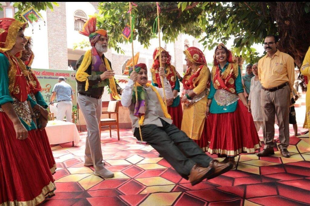 तीज भारत की समृद्ध सांस्कृतिक विरासत का प्रतीक : प्रो. सोमनाथ सचदेवा