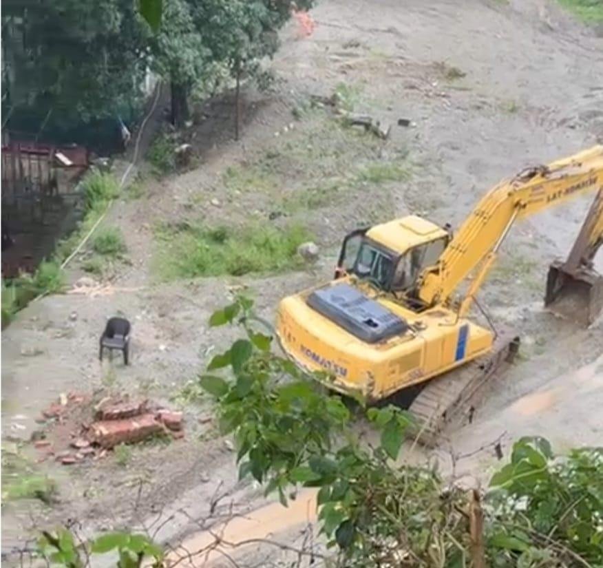 उत्तराखंडअवैध खनन पर प्रशासन का हंटर, जेसीबी और पोकलैंड समेत 4 वाहन सीज