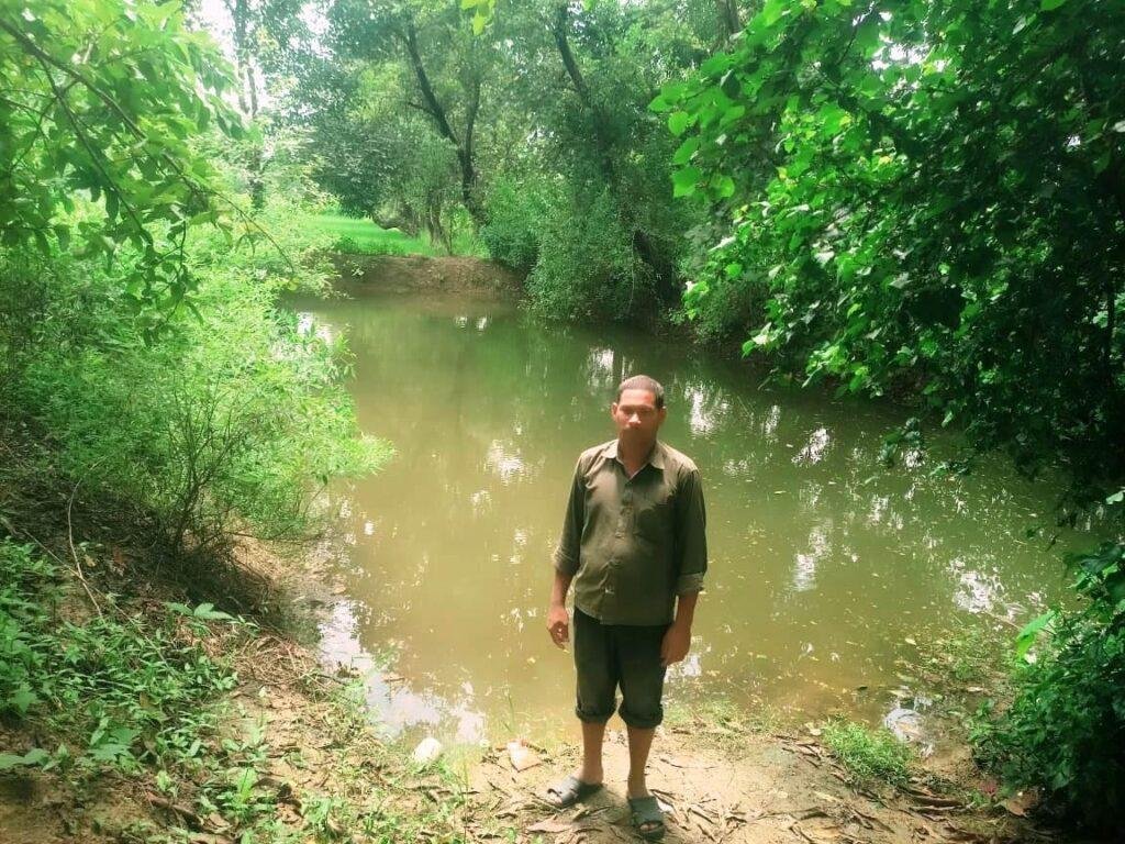 मनरेगा से डबरी निर्माण से बदली संतोष की किस्मत