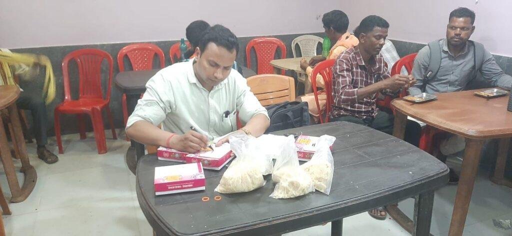 ‘बने खाबो, बने रहिबो‘ अभियान के तहत होटलों और मिष्ठान भंडारों की जांच