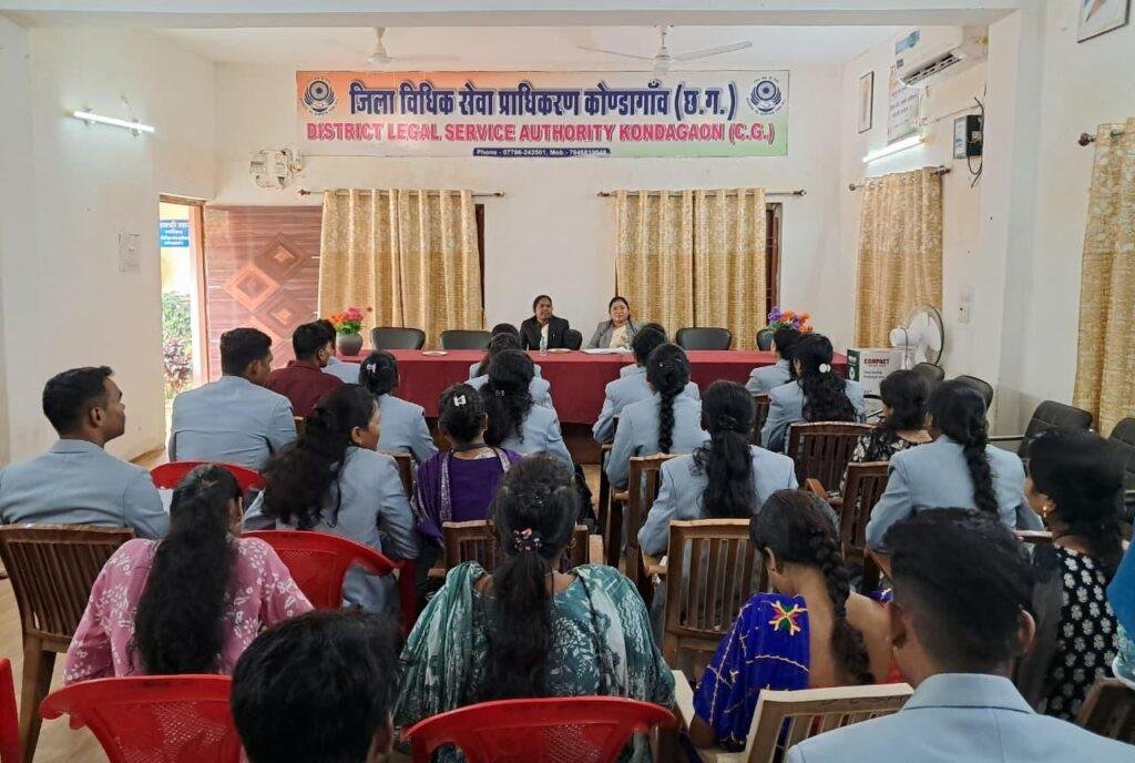 पैरालीगल वालिंटियर्स का एक दिवसीय मासिक प्रशिक्षण का हुआ आयोजन