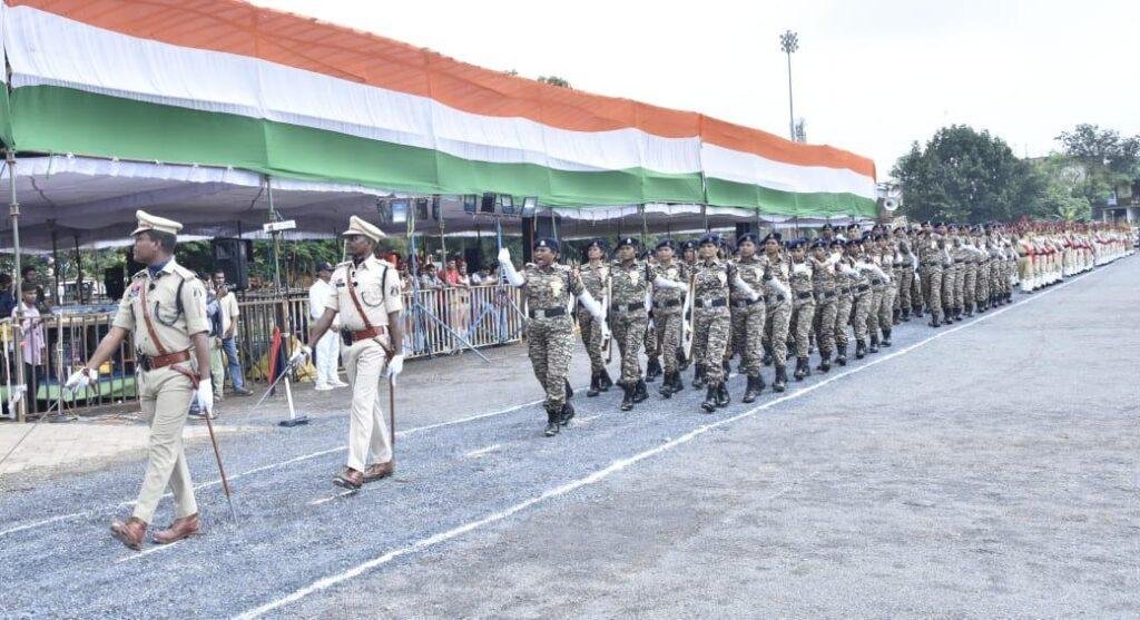 स्वतंत्रता दिवस की तैयारियों का अंतिम रिहर्सलअपर कलेक्टर ने निभाई मुख्य अतिथि की भूमिका