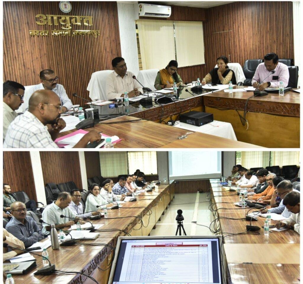 योजनाओं के क्रियान्वयन में उपलब्धि हासिल करने के लिए करें बेहतर प्रदर्शन-कमिश्नर श्री डोमन सिंह