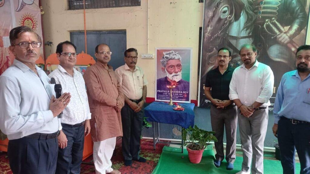पीसी राय की जयंती पर शिव देवी सरस्वती विद्या मंदिर इंटर कॉलेज बदायूं में हुई मॉडल प्रदर्शनी