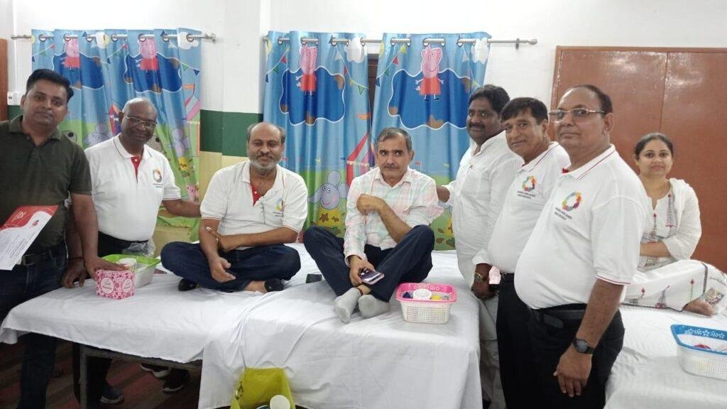 अग्रवाल सेवा समिति ने स्व. ओमप्रकाश जिंदल की जयंती पर लगाया विशाल रक्तदान एवं नि:शुल्क चिकित्सा शिविर
