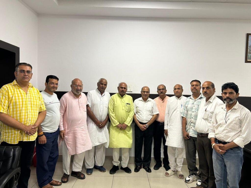 सूर्य कुण्ड पर स्थापित महर्षि दधीचि की प्रतिमा के सामने कुरुक्षेत्र के गणमान्यजन मृत्यु उपरांत देह दान का लेंगे संकल्प
