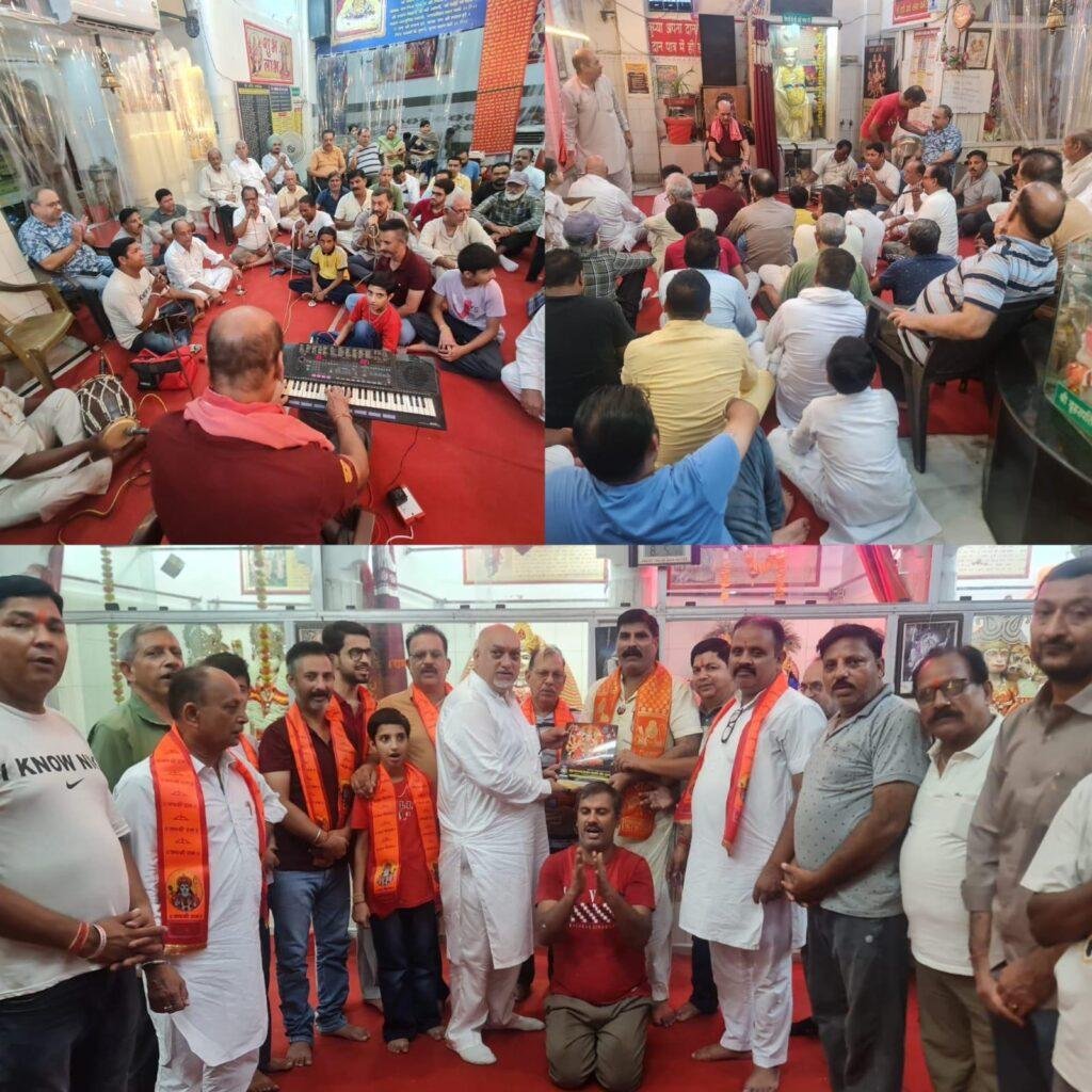 प्राचीन श्री राधा कृष्ण मंदिर, वार्षिक माँ भगवती जागरण पर सहयोगी सोसाइटी सदस्यों को अमृत वेला प्रभात सोसाइटी ने किया सम्मानित