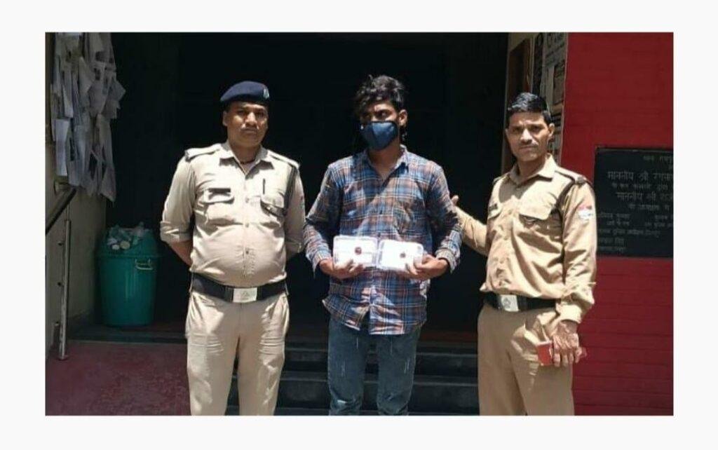 रायपुर में बंद घर का ताला तोड़कर की चोरी का हुआ खुलासा