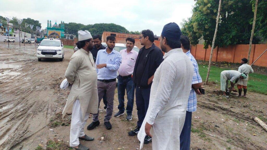 नगर आयुक्त द्वारा इस्लामिया मैदान का किया निरीक्षण संबंधित को दिए आवश्यक दिशा निर्देश