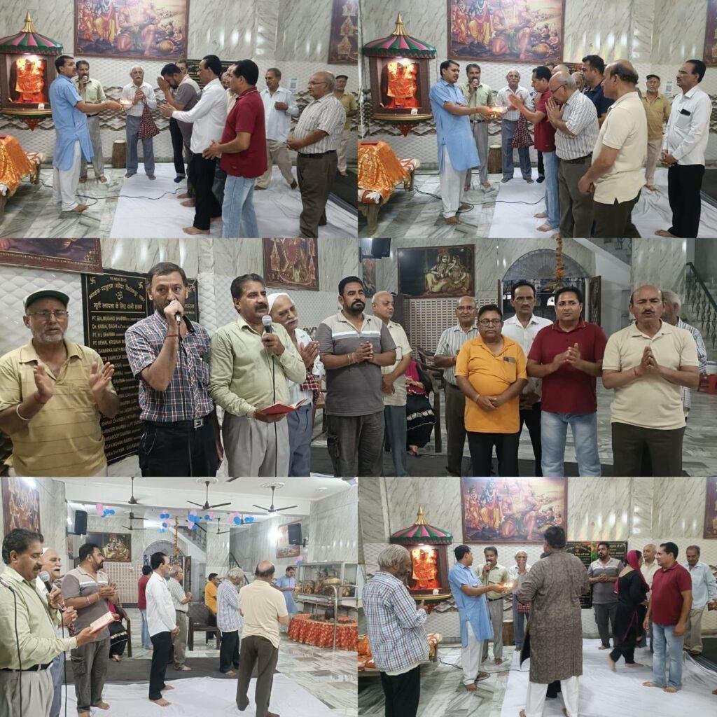 भगवान श्री परशुराम मंदिर नमक मंडी फिरोजपुर शहर में श्री हनुमान जी चालीसा का पाठ एवं सत्संग निरंतरण जारी है-नरेश शर्मा
