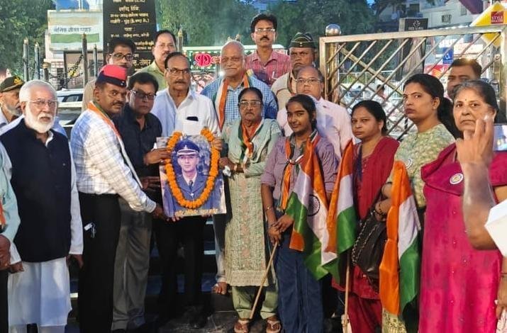 बलिदान दिवस पर लेफ्टिनेंट कर्नल सत्य प्रकाश को किया सम्मानित