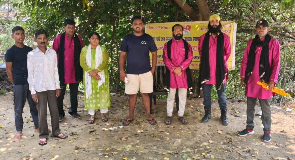 नव ज्योति नाट्य संस्था के कलाकारों ने किया प्रदेश सरकार की जनकल्याणकारी योजनाओं के प्रति जनता को किया जागरूक
