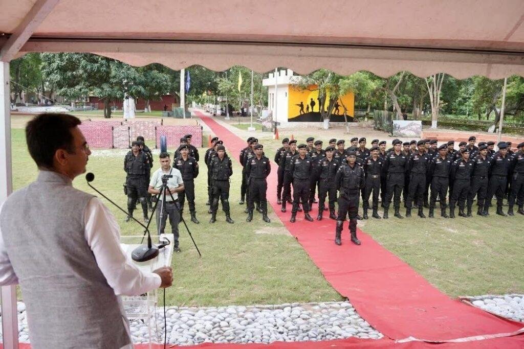 विस अध्यक्ष हरविन्द्र कल्याण ने कमांडो ट्रेनिंग सेंटर में जवानों का बढ़ाया हौंसला