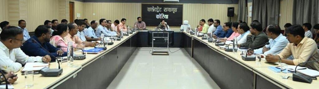 जाति निवास प्रमाण पत्र बनाने के कार्य में तेजी लाए – कलेक्टर कोरिया