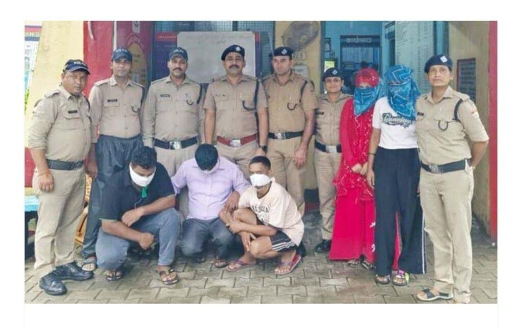 उत्तराखंड देहरादून -किराए के मकान में सेक्स रैकेट का पर्दाफाश