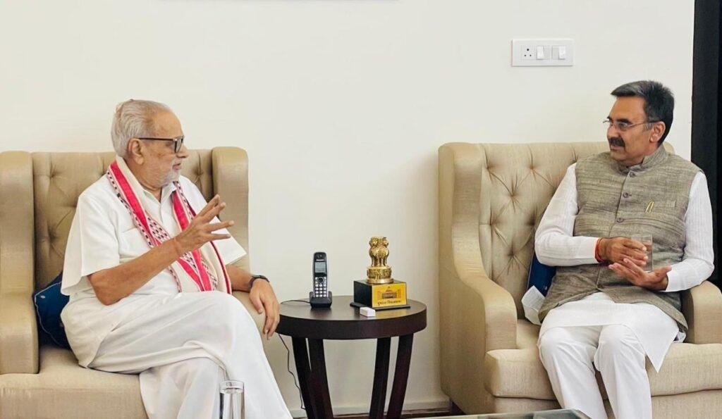 उड़ीसा के पूर्व राज्यपाल प्रो. गणेशी लाल ने हरियाणा विधान सभा अध्यक्ष हरविन्द्र कल्याण से की शिष्टाचार भेंट