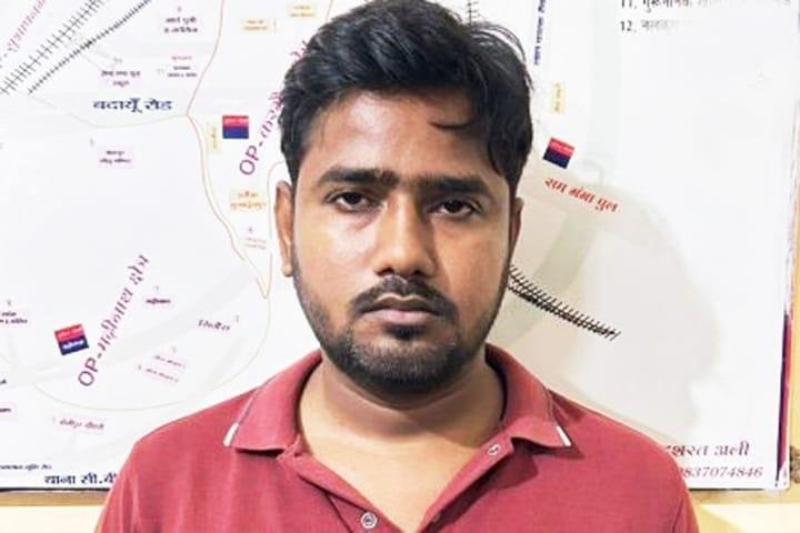 फर्जी आधार सॉफ्टवेयर बेचकर हजारों लोगों से ठगी, एसटीएफ ने दबोचा